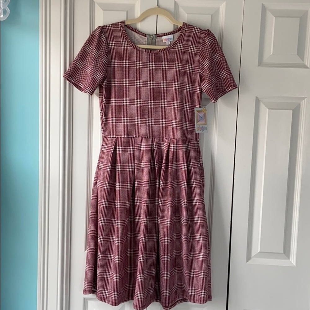 NWT LuLaRoe Amelia Dress